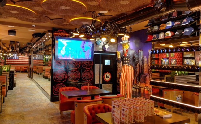 HAMBURGUESERIADISEÑO-INTERIORES--650x400