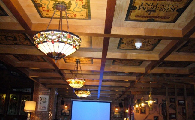 DECORACION-HOTEL-TEMATICO-PUB-IRLANDES-650x400