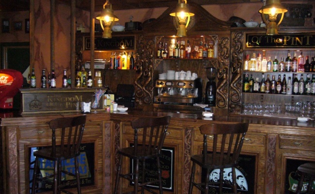 DECORETRO-PUB-IRLANDES-DECORACION-TEMATICA-650x400