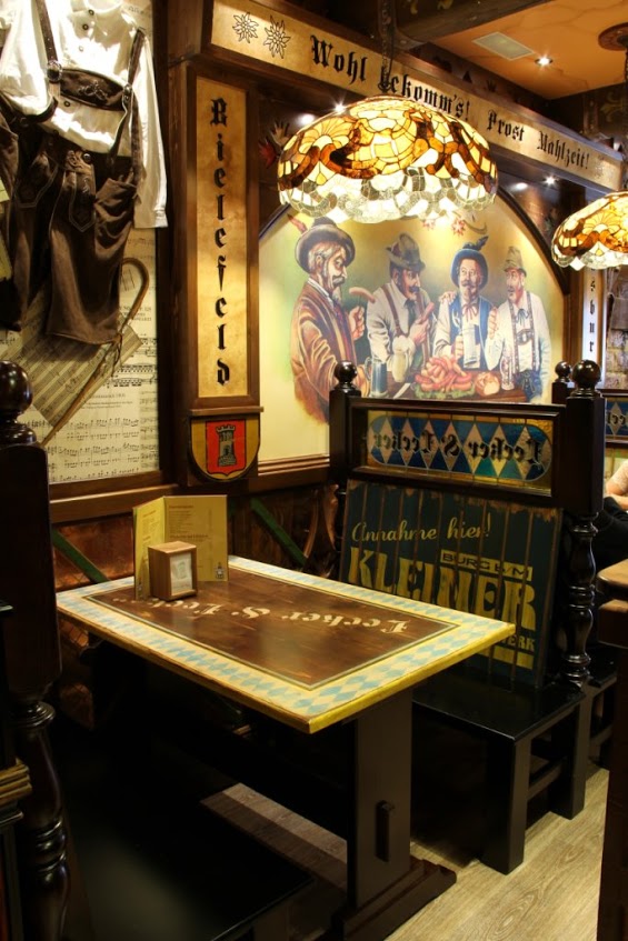INTERIOR2